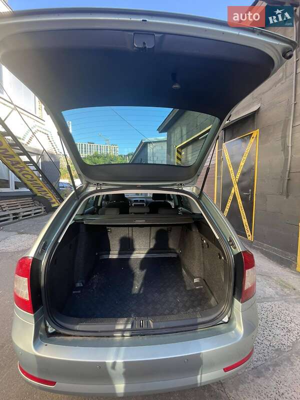 Универсал Skoda Octavia 2011 в Киеве фото 5 Универсал Skoda Octavia 2011 в Киеве