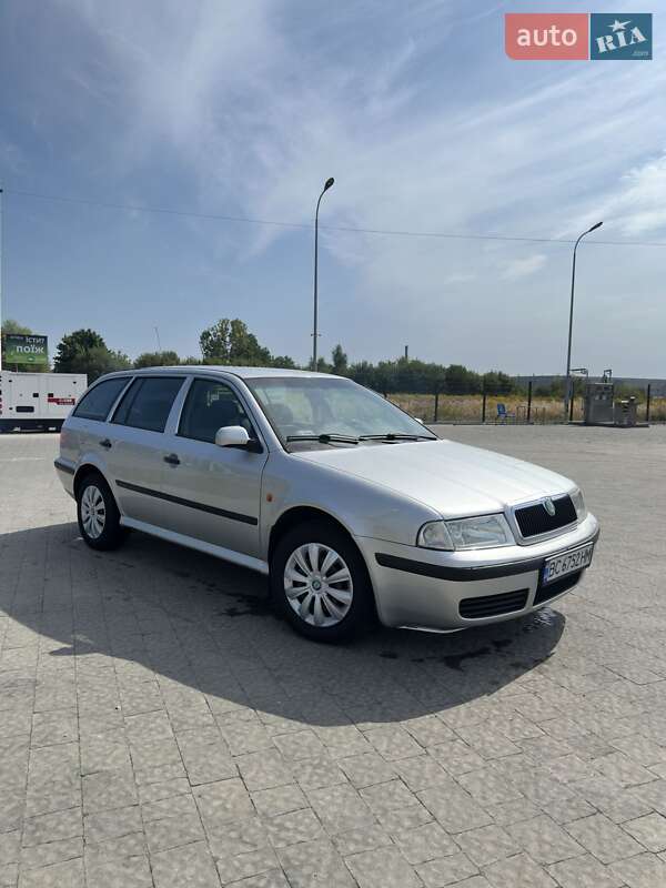 Универсал Skoda Octavia 1999 в Львове