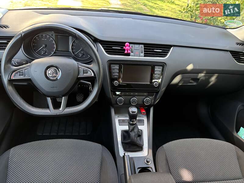 Универсал Skoda Octavia 2015 в Чорткове
