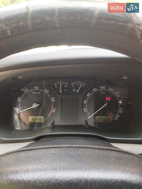 Універсал Skoda Octavia 2003 в Краснограді