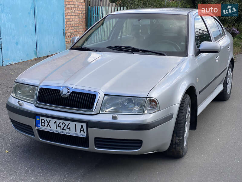 Лифтбек Skoda Octavia 2002 в 
