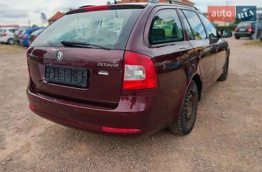 Универсал Skoda Octavia 2010 в 