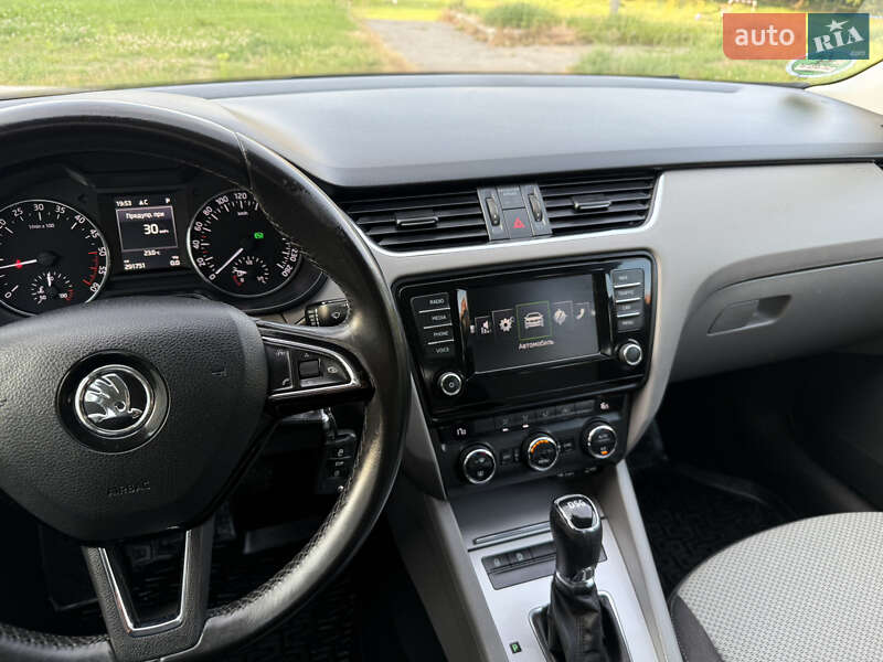 Универсал Skoda Octavia 2015 в Тернополе