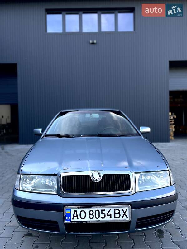 Лифтбек Skoda Octavia 2004 в Иршаве