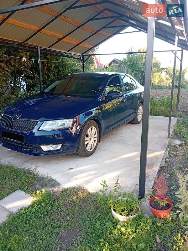 Лифтбек Skoda Octavia 2015 в Ужгороде