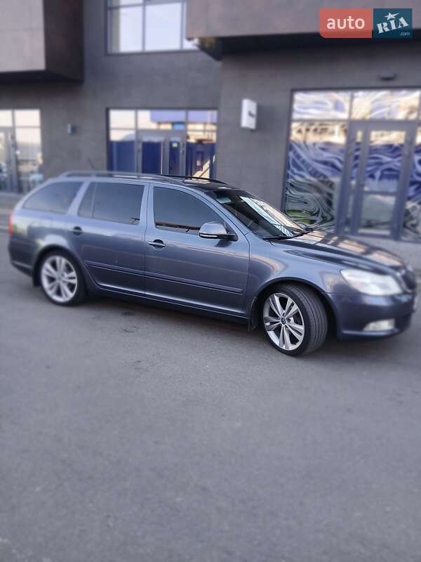 Универсал Skoda Octavia 2010 в 