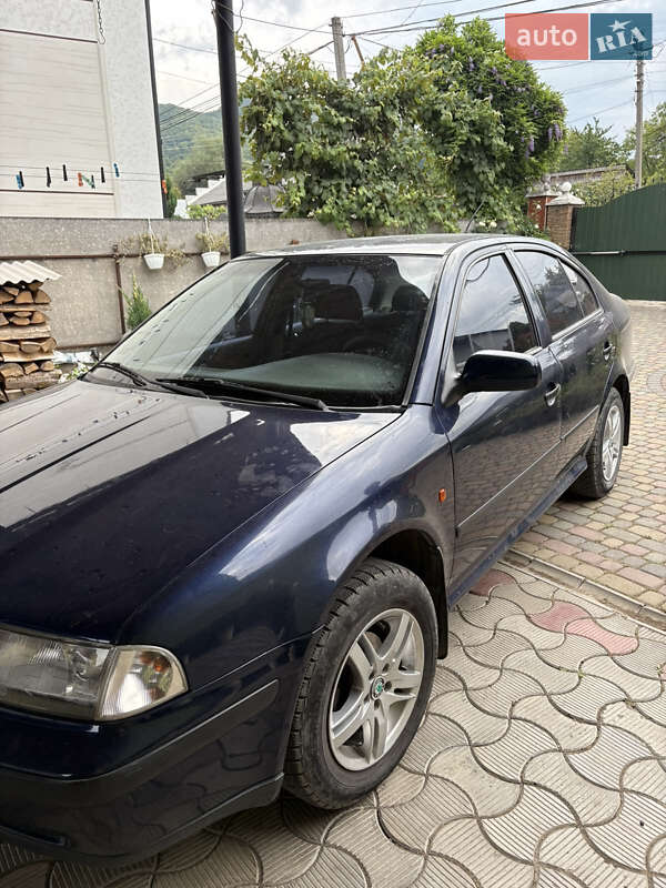 Ліфтбек Skoda Octavia 1998 в Калинах