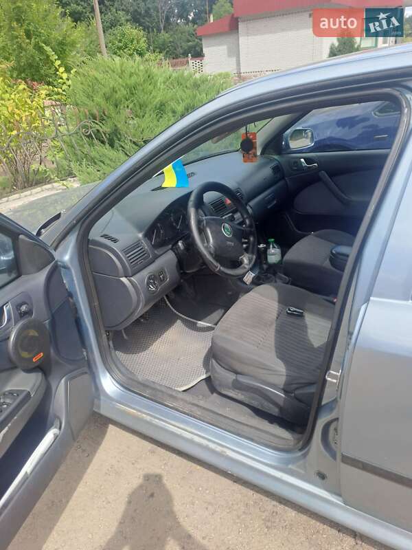 Ліфтбек Skoda Octavia 2002 в Богуславі