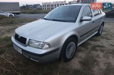 Лифтбек Skoda Octavia 1998 в 