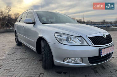 Универсал Skoda Octavia 2010 в 