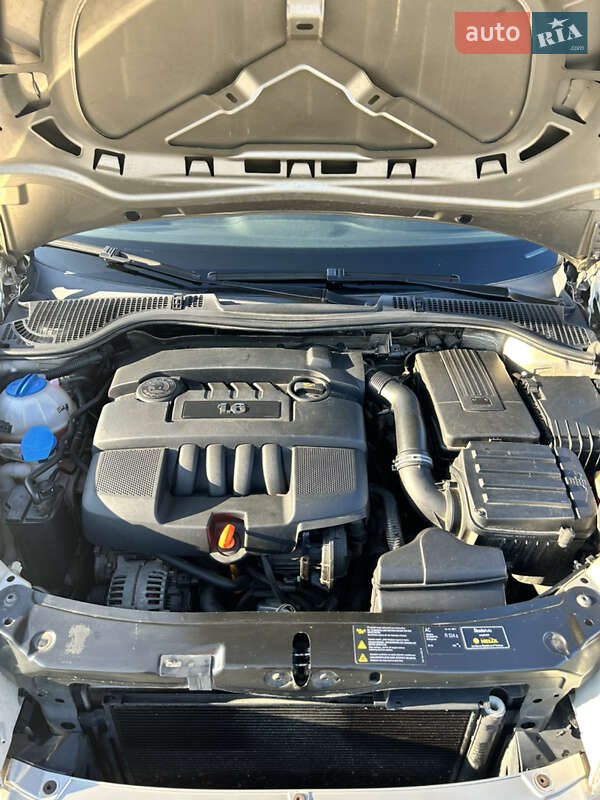 Лифтбек Skoda Octavia 2004 в Новоднестровске фото 10 Лифтбек Skoda Octavia 2004 в Новоднестровске