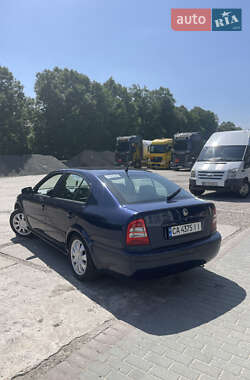 Лифтбек Skoda Octavia 2004 в 