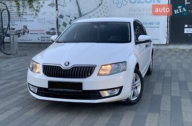 Лифтбек Skoda Octavia 2015 в 