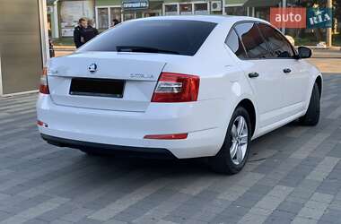 Лифтбек Skoda Octavia 2015 в 