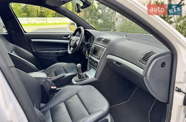 Лифтбек Skoda Octavia 2012 в 