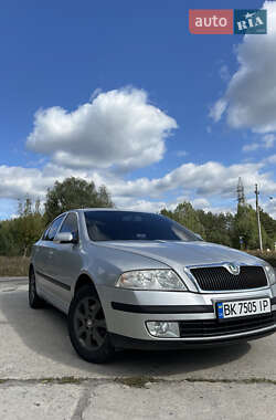 Лифтбек Skoda Octavia 2007 в Вараше