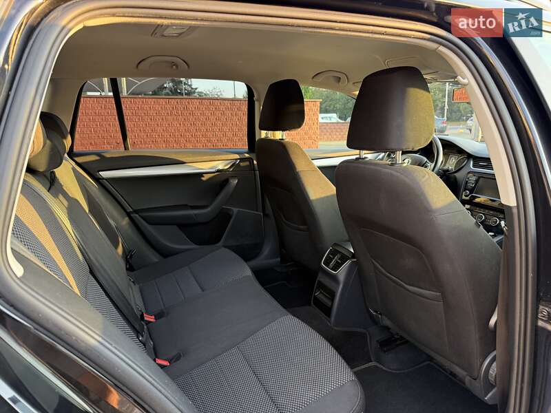 Универсал Skoda Octavia 2016 в Киеве фото 13 Универсал Skoda Octavia 2016 в Киеве