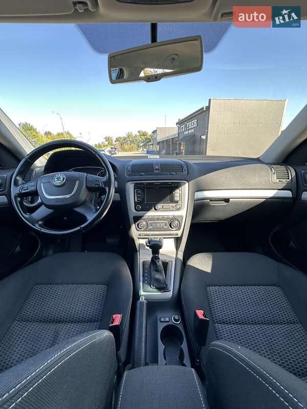 Універсал Skoda Octavia 2012 в Дрогобичі