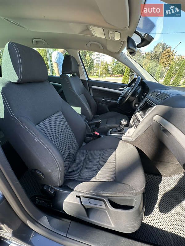 Універсал Skoda Octavia 2012 в Дрогобичі