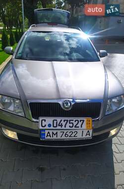 Універсал Skoda Octavia 2008 в Житомирі