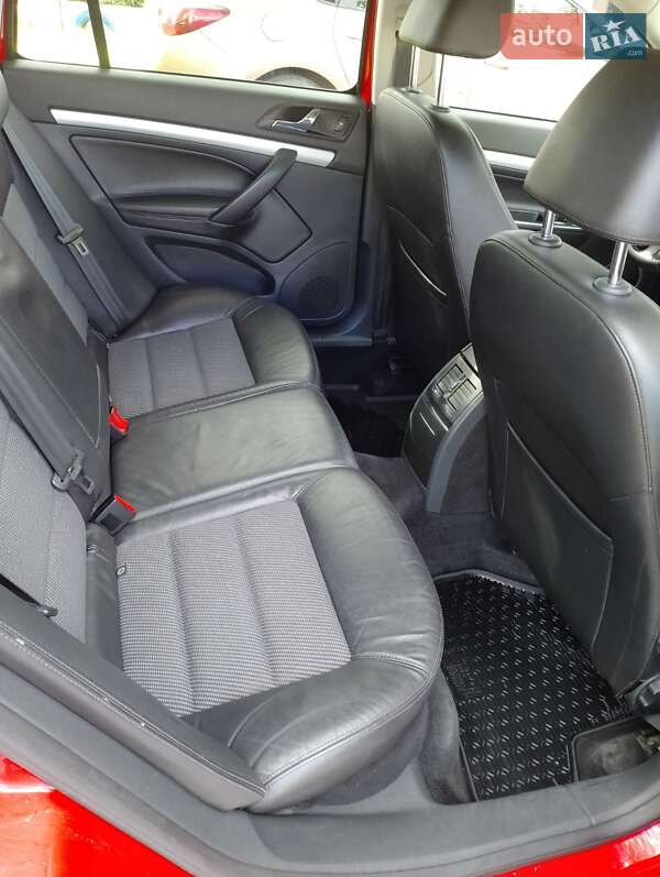 Универсал Skoda Octavia 2010 в Бродах