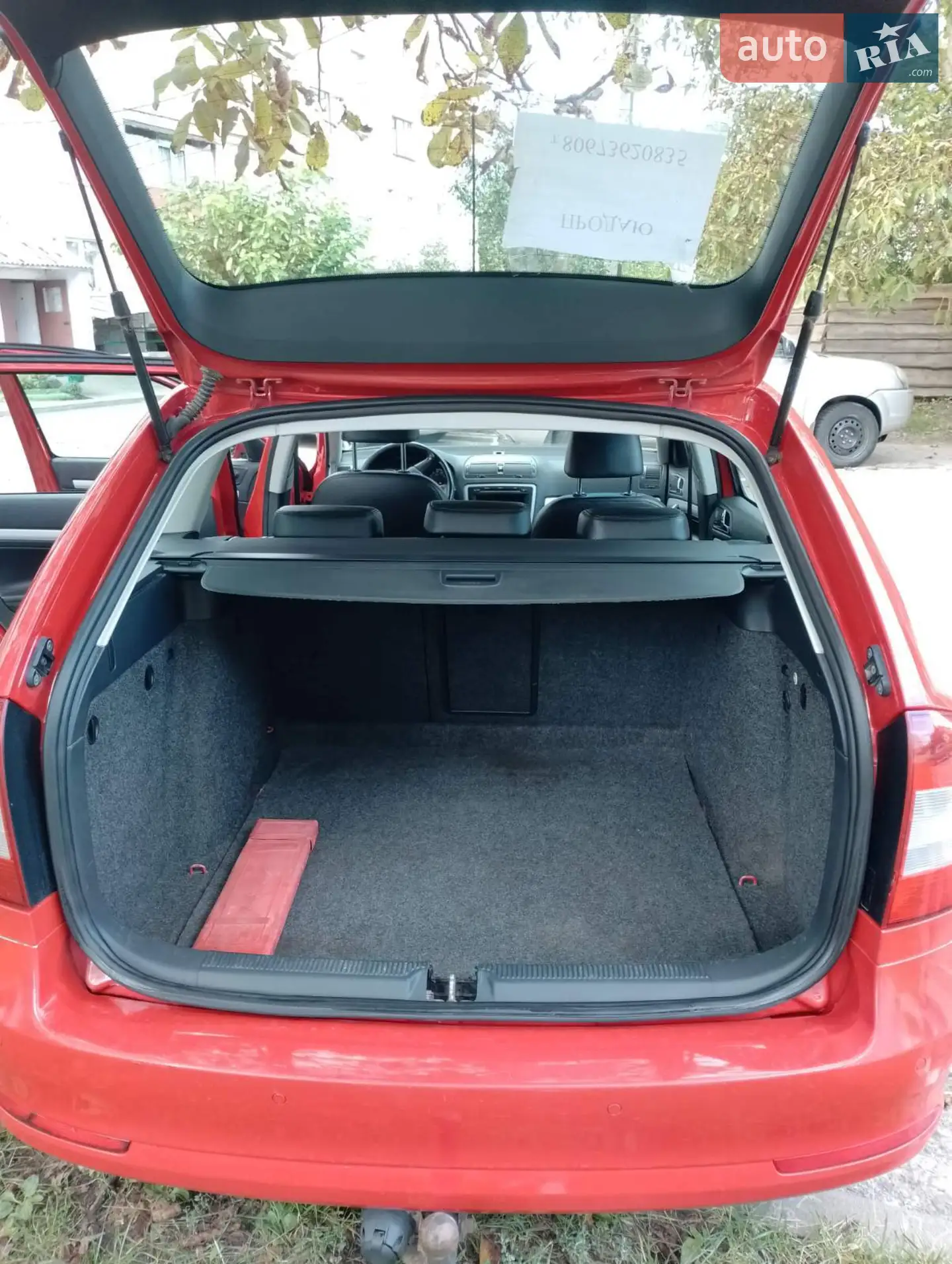 2010 Skoda Octavia - мініатюра 12