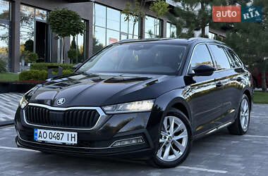 Универсал Skoda Octavia 2020 в Ужгороде
