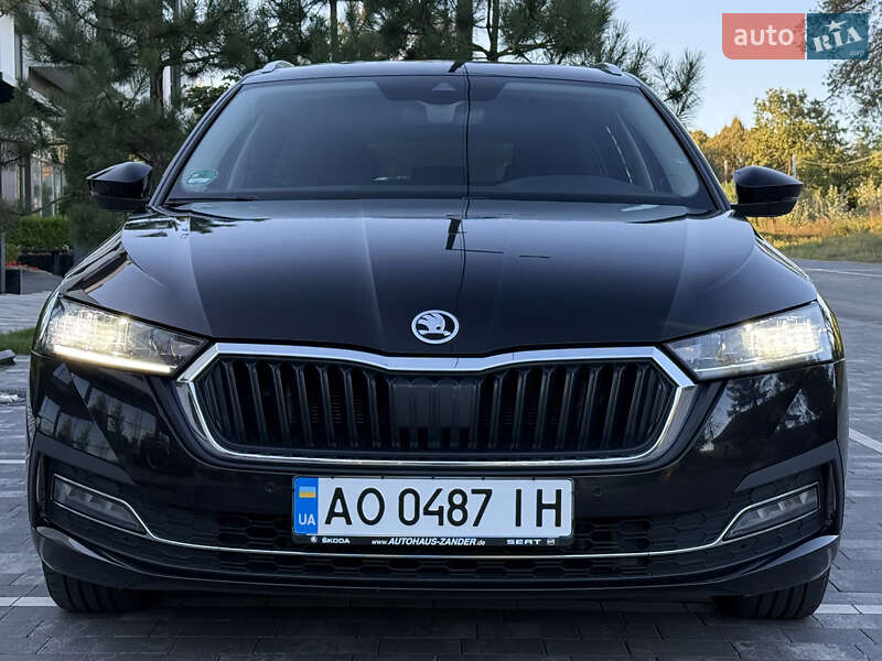 Универсал Skoda Octavia 2020 в Ужгороде