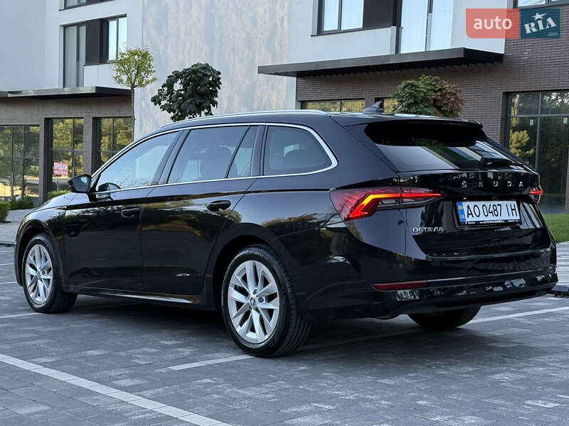 Универсал Skoda Octavia 2020 в Ужгороде