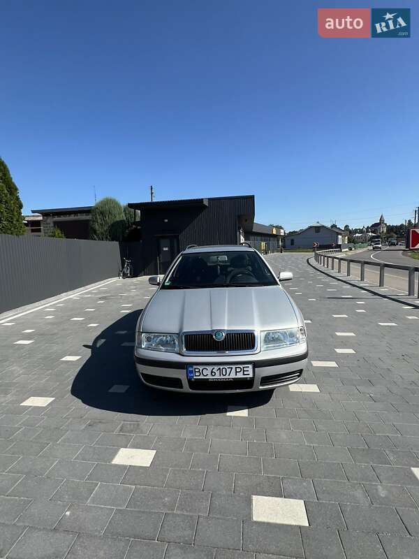 Універсал Skoda Octavia 2003 в Меденичах