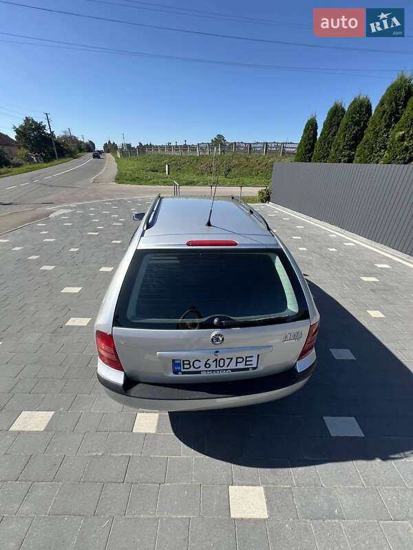 Універсал Skoda Octavia 2003 в Меденичах