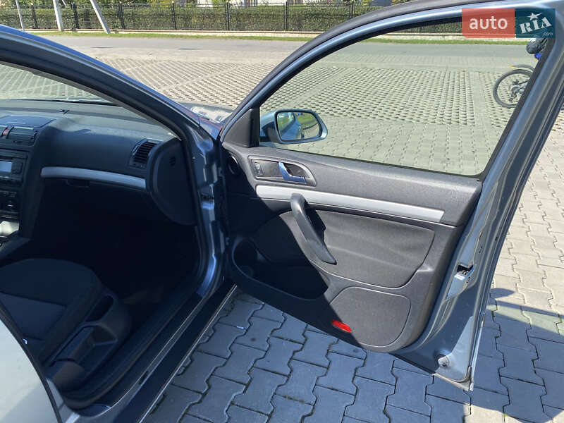 Універсал Skoda Octavia 2006 в Івано-Франківську