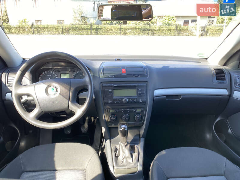 Універсал Skoda Octavia 2006 в Івано-Франківську