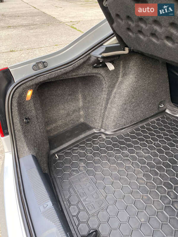 Лифтбек Skoda Octavia 2012 в Нетешине