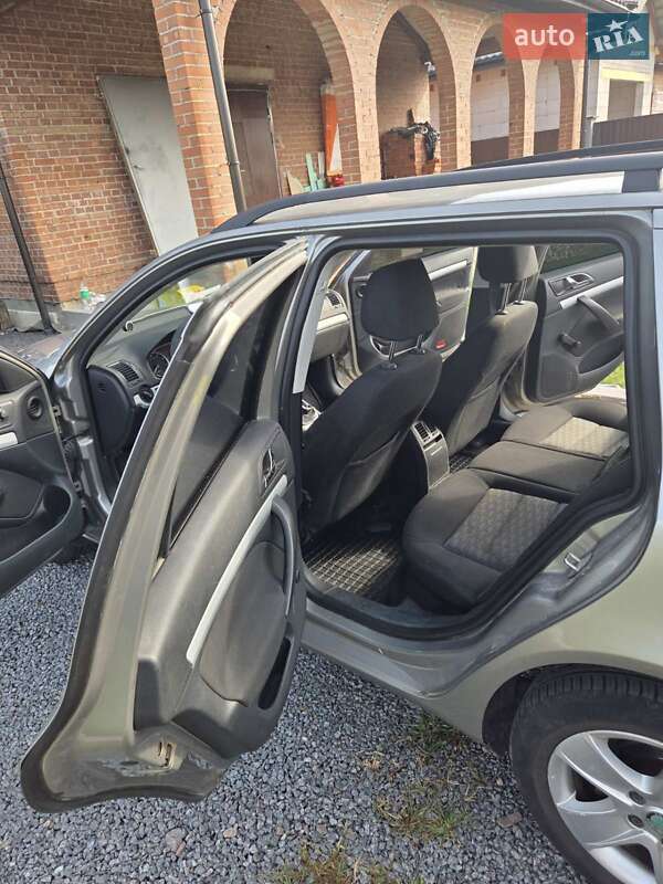 Универсал Skoda Octavia 2010 в Львове