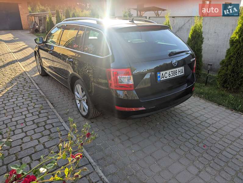Универсал Skoda Octavia 2016 в Голобах