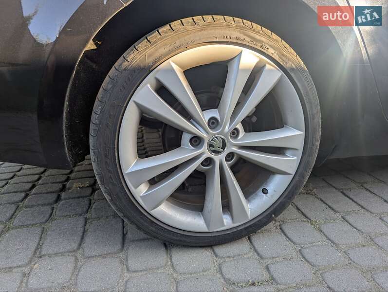 Универсал Skoda Octavia 2016 в Голобах