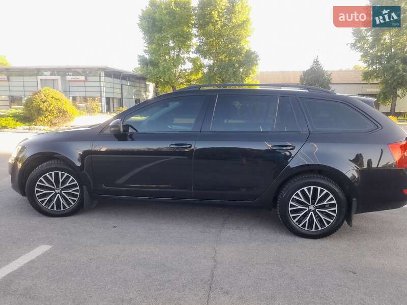 Универсал Skoda Octavia 2015 в Кропивницком