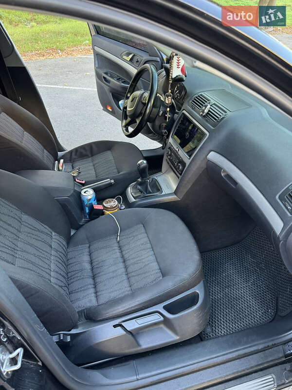 Лифтбек Skoda Octavia 2010 в Ивано-Франковске