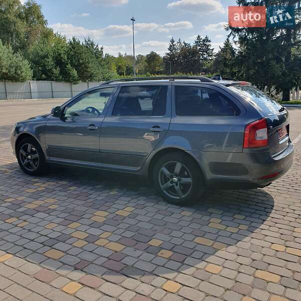 Универсал Skoda Octavia 2010 в Луцке