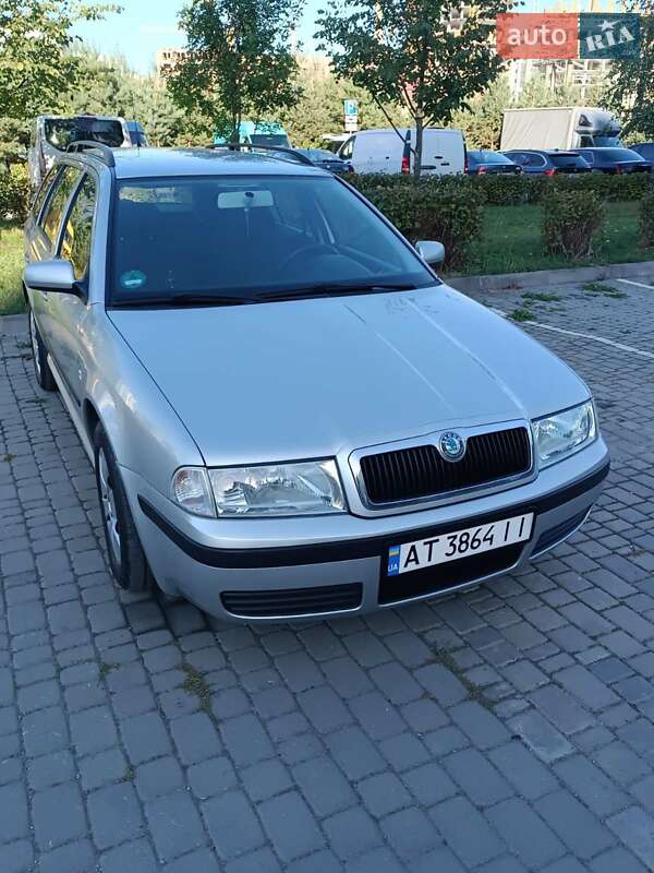 Универсал Skoda Octavia 2003 в Ивано-Франковске