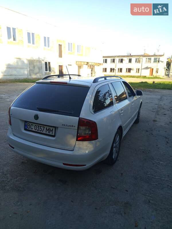 Универсал Skoda Octavia 2011 в Стрые