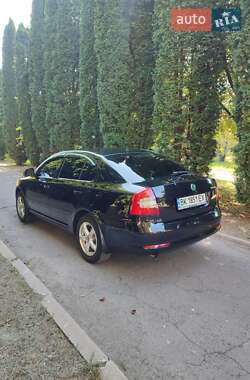 Лифтбек Skoda Octavia 2012 в 