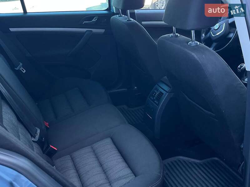 Універсал Skoda Octavia 2011 в Львові фото 28 Універсал Skoda Octavia 2011 в Львові