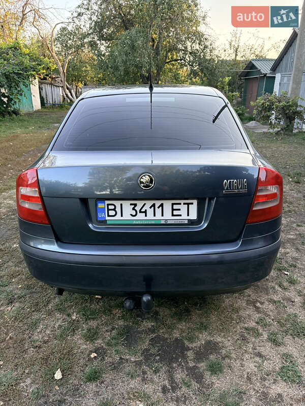 Ліфтбек Skoda Octavia 2006 в Глобиному
