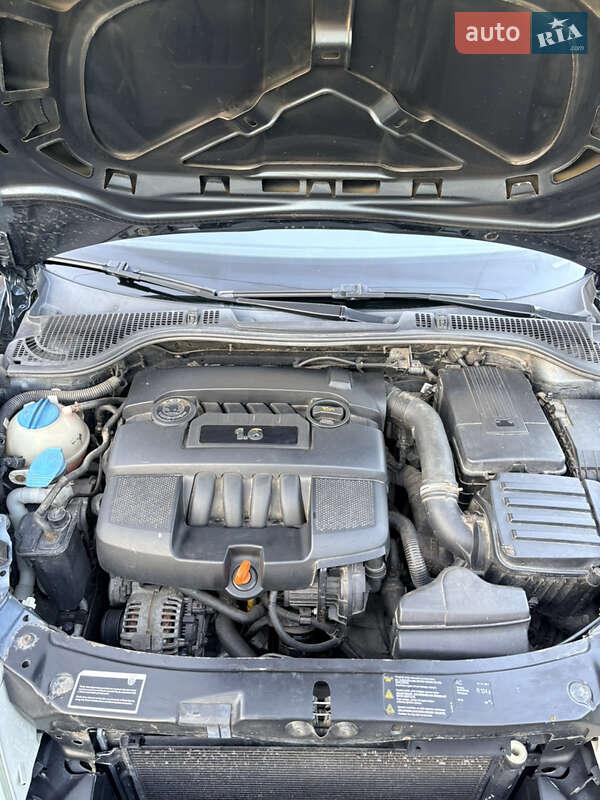 Ліфтбек Skoda Octavia 2006 в Глобиному