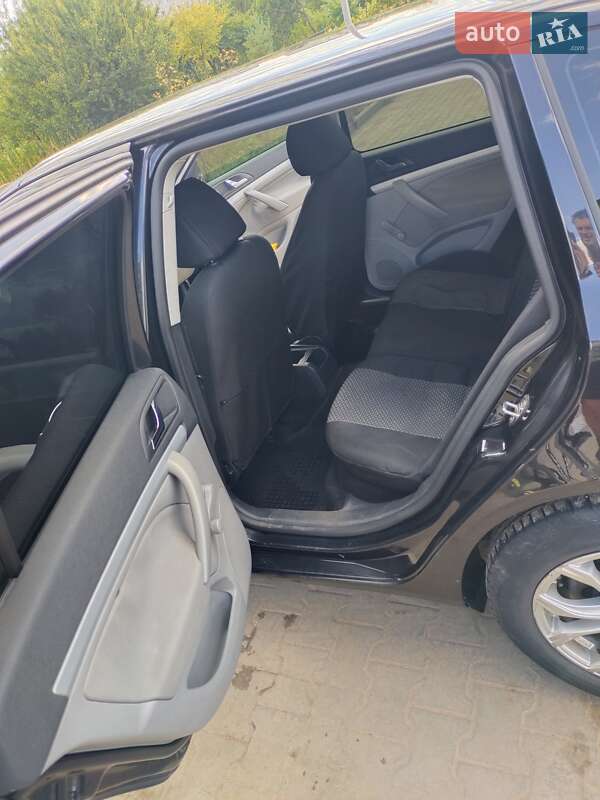 Універсал Skoda Octavia 2009 в Сумах