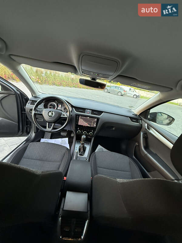 Универсал Skoda Octavia 2019 в Луцке