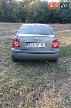 Лифтбек Skoda Octavia 2001 в Кропивницком