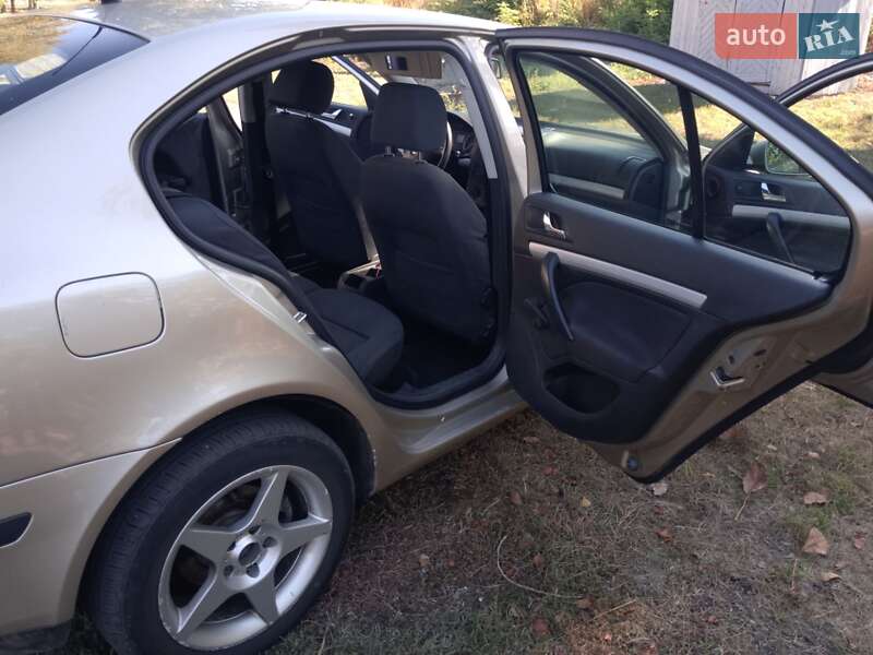 Лифтбек Skoda Octavia 2005 в Нежине